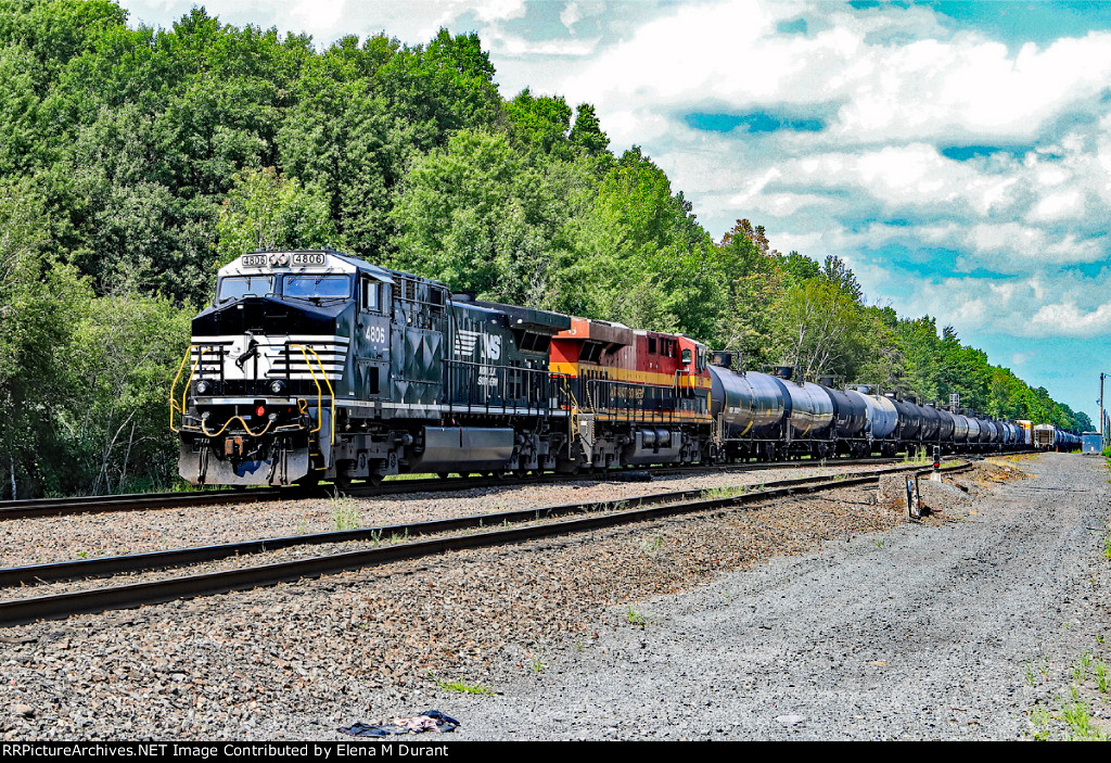 NS 4806 on JR4